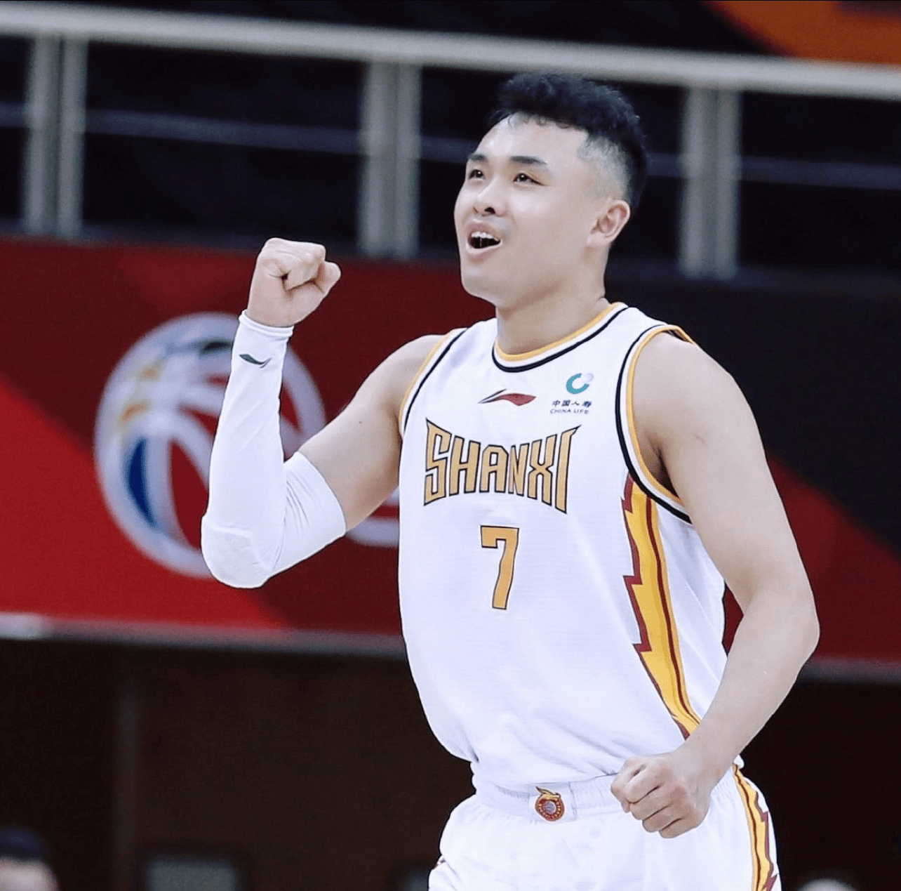 CBA常规赛清晨再迎强敌；巴塞罗那复出首秀；主帅态度——媒体盛赞；心理建设被强调(巴塞罗那vs近期比赛结果)