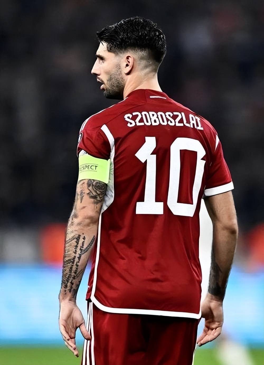 英足总杯踢平后要重赛吗