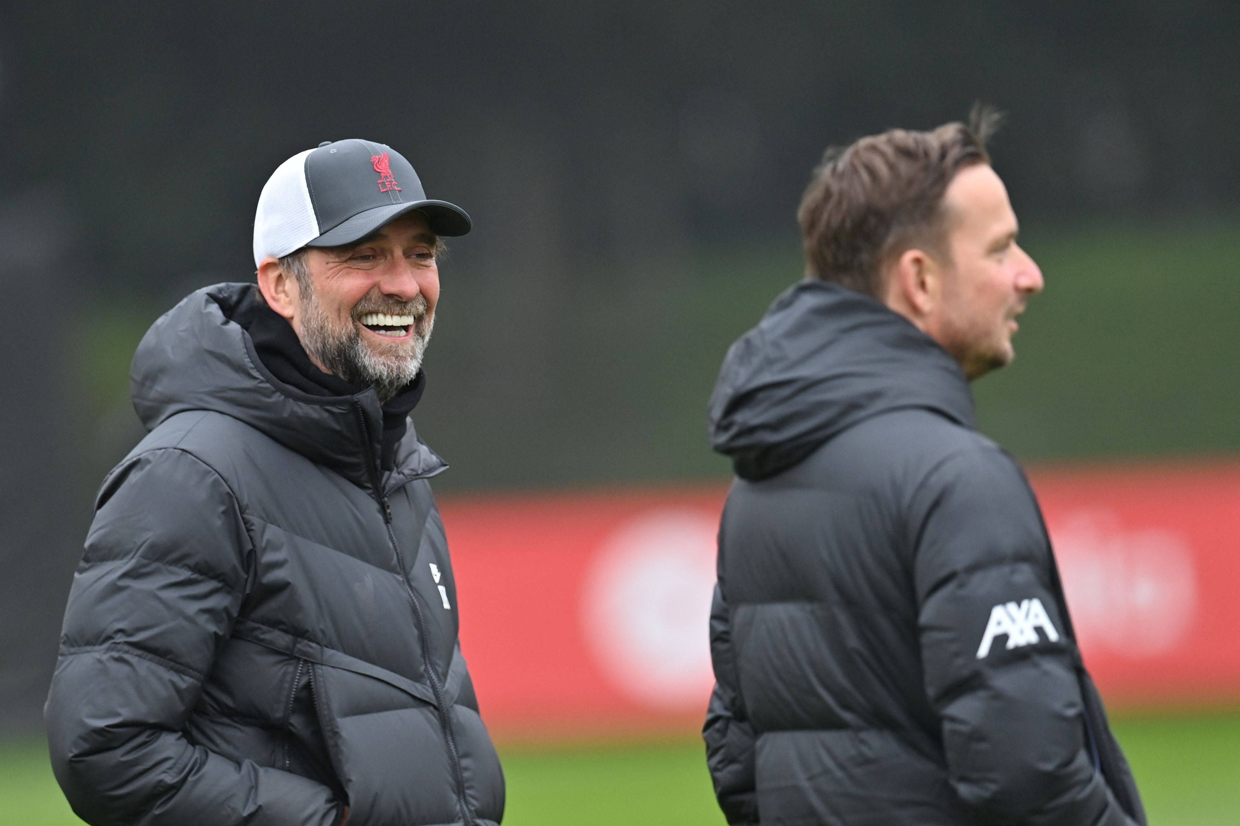 赛前体能课后,费耶诺德远射贴柱备战欧冠,信心回归,医务组通报恢复(乒乓孙颖莎照片) 赛前体能课后,费耶诺德远射贴柱备战欧冠,信心回归,医务组通报恢复(乒乓孙颖莎照片)