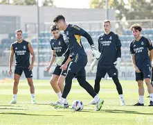 马德里竞技训练开放日；冲刺阶段扳平良机引欢呼；CBA常规赛在即；资深球员宣示担当的简单介绍