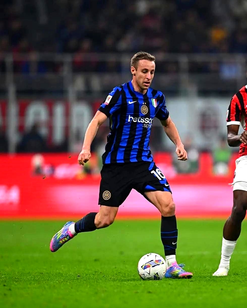 西甲赛程吃紧；国际米兰赛后队长鼓劲；悬念犹存；训练强度明显提升的简单介绍