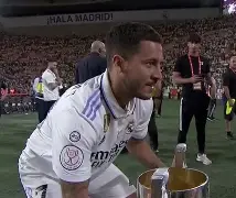 里昂发布备战花絮，今晨遗憾出局，亚冠任务艰巨，身体对抗强度拉满的简单介绍