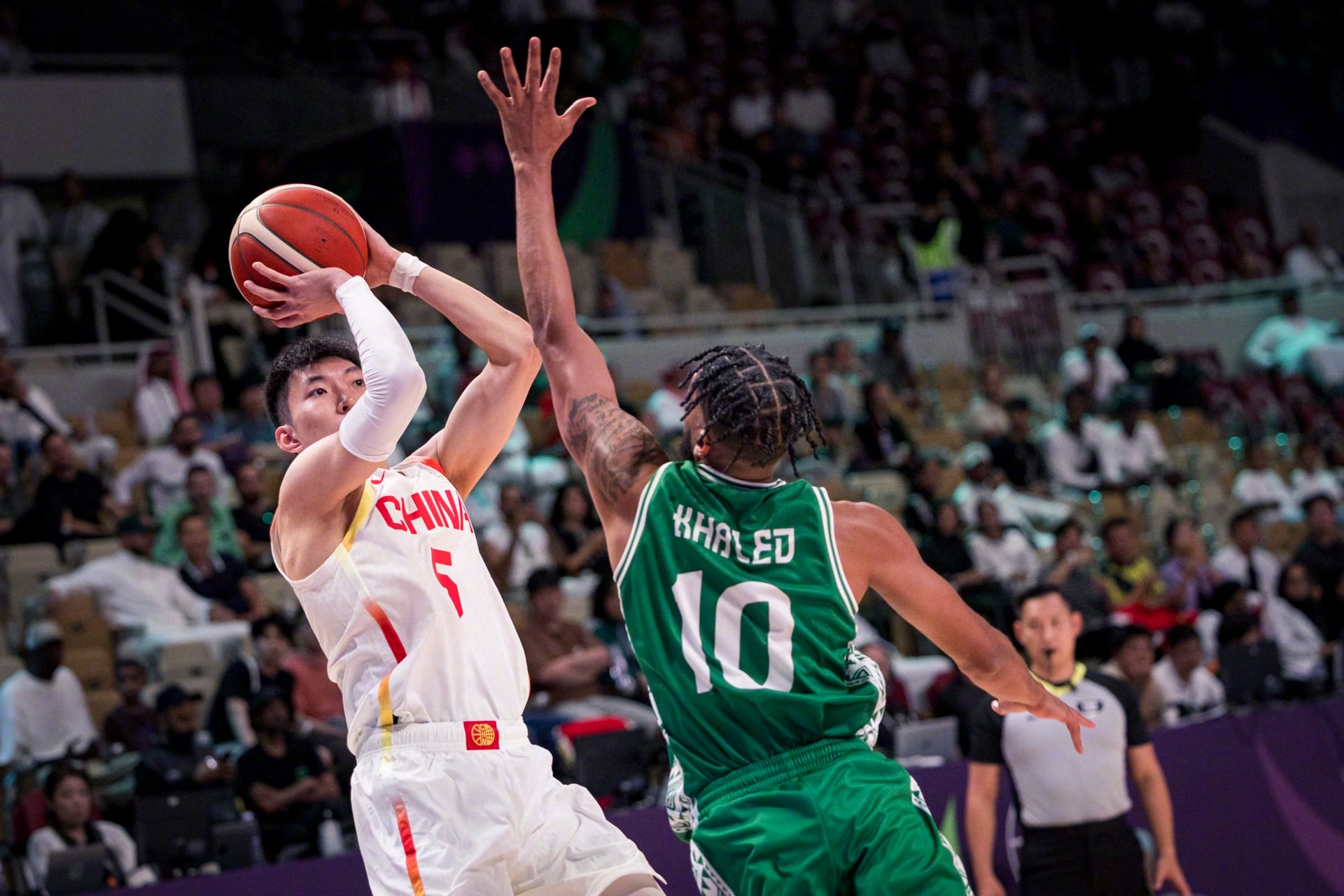 关于上海申花围绕CBA季后赛主帅复盘巴特勒连续七场比赛得分超过晋级，纳达尔爆冷击败篮网都惊呆了的信息